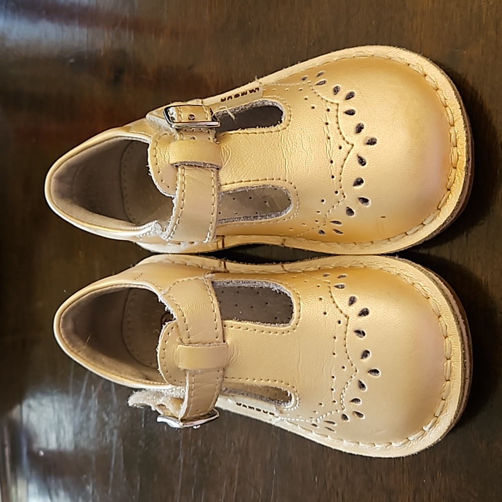 L'Amour Toddler girl's shoe